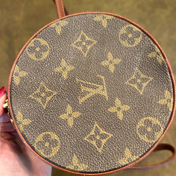 Like New Louis Vuitton Papillon 26 - Picture 3 of 8